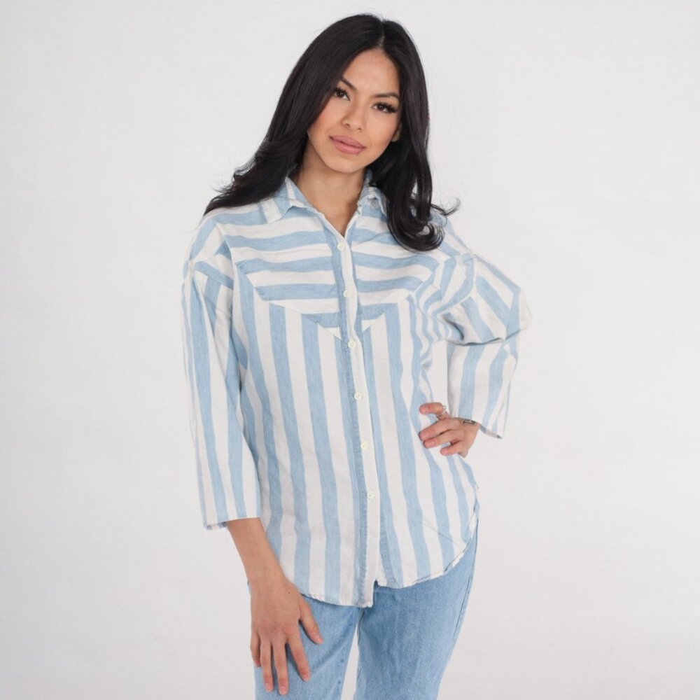 LADIES SIZE L UMGEE BLUE WHITE STRIPED BUTTON UP SHORT SLEEVE TOP